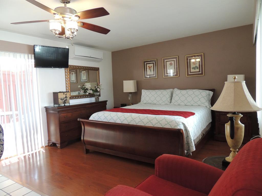 Casa Larrea Inn Palm Desert Dış mekan fotoğraf